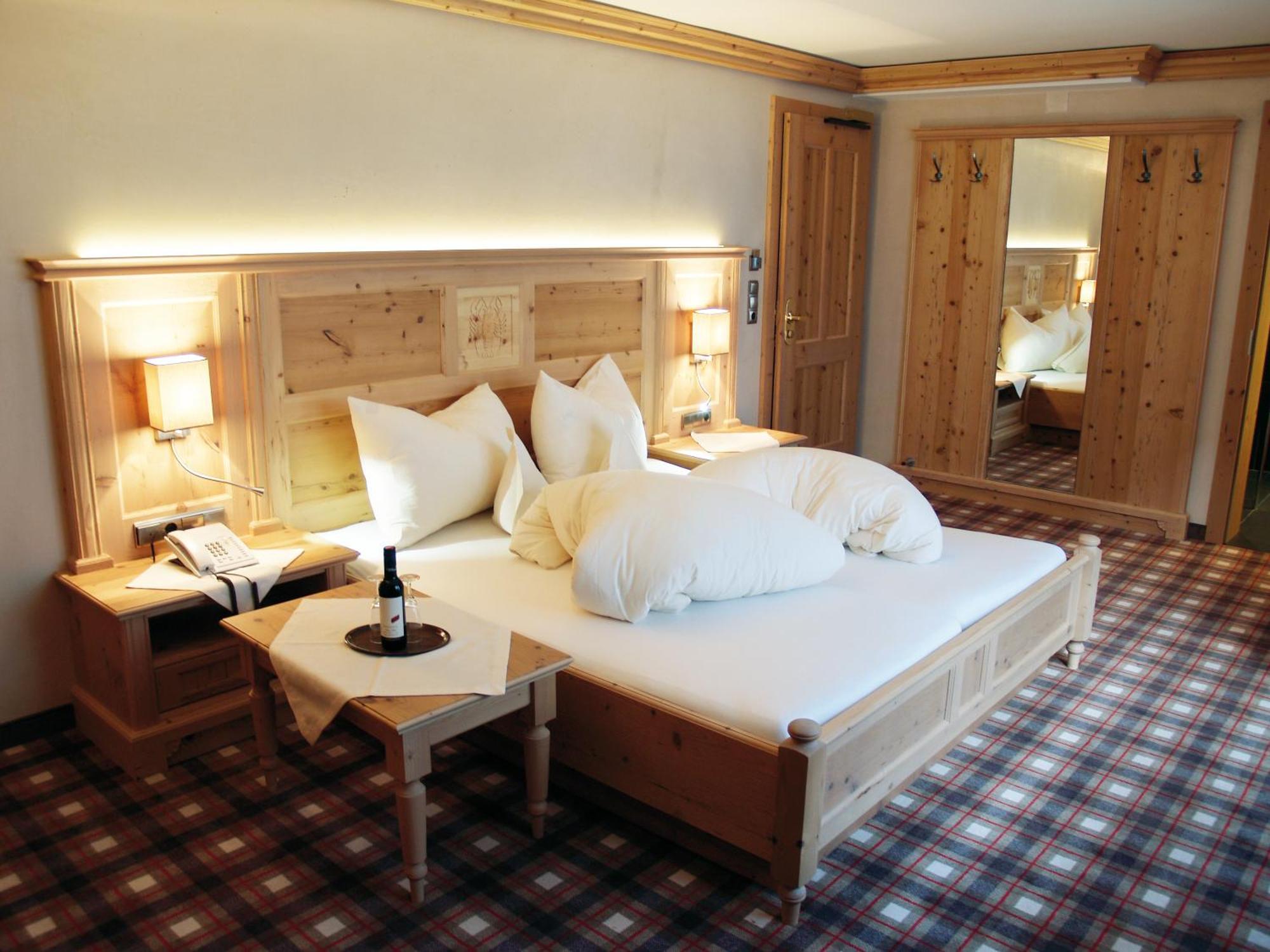 Sport- Und Genusshotel Silvretta Ишгъл Екстериор снимка