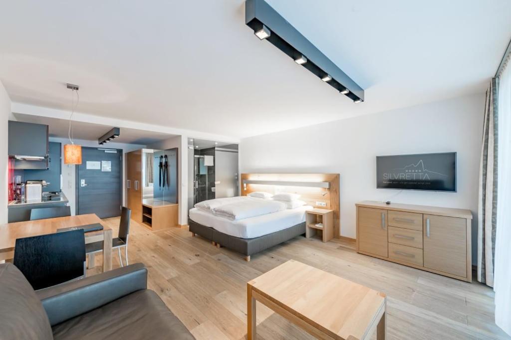 Sport- Und Genusshotel Silvretta Ишгъл Екстериор снимка